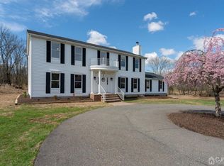 5 Pioneer Dr, Hillsborough, NJ 08844