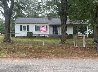 34 Collinson Rd, Greenville, SC 29605