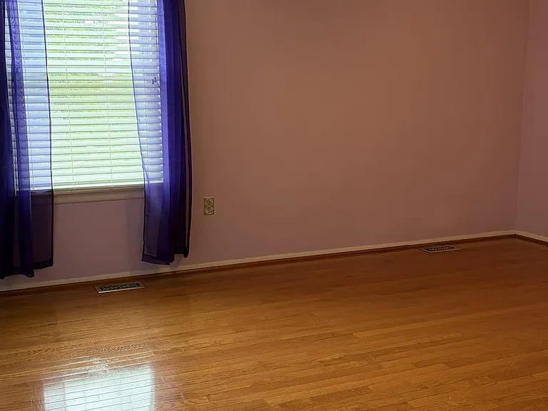 6410 Coleton Ct — Photo 16