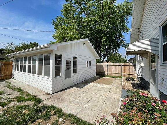 3rd image of 2717 Avenue C