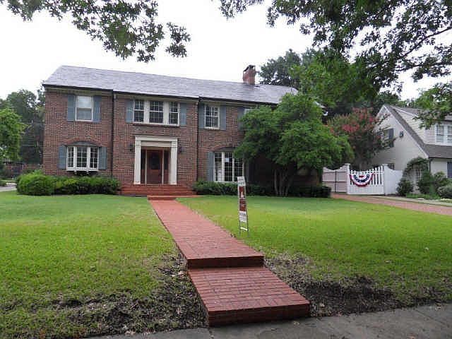 1st image of 3120 Bryn Mawr Dr