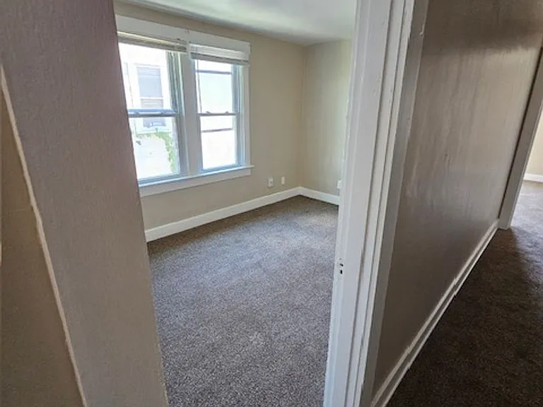 201-203 Pleasant Ave — Photo 21