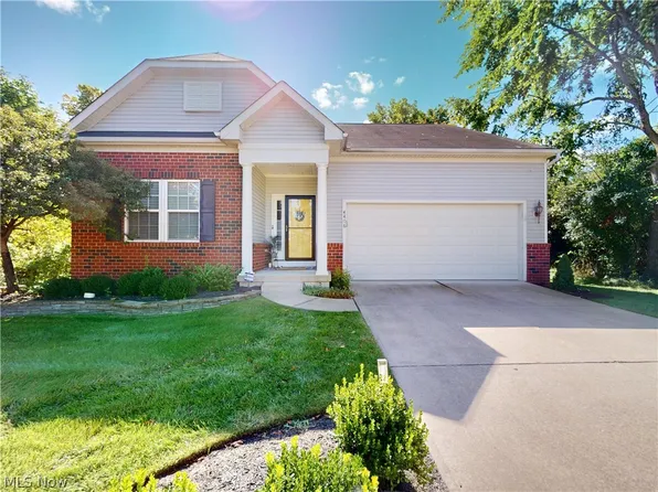 4406 Stoneledge Dr, Richmond Heights, OH 44143