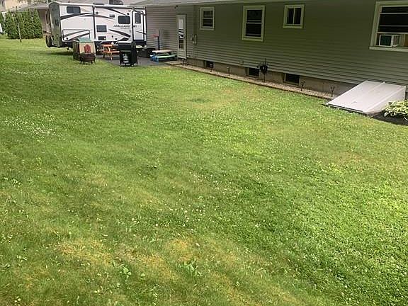 3rd image of 14 Westwood Dr