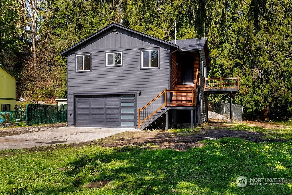 17529 116th Place NE photo 1