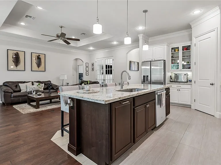 15621 Long Creek Ln — Photo 13