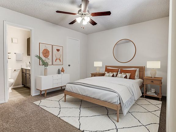 4th image of 2925 W Normandale St #7104