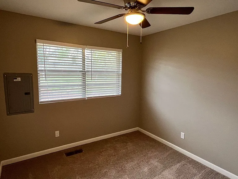 204 Ridgecrest Rd — Photo 17