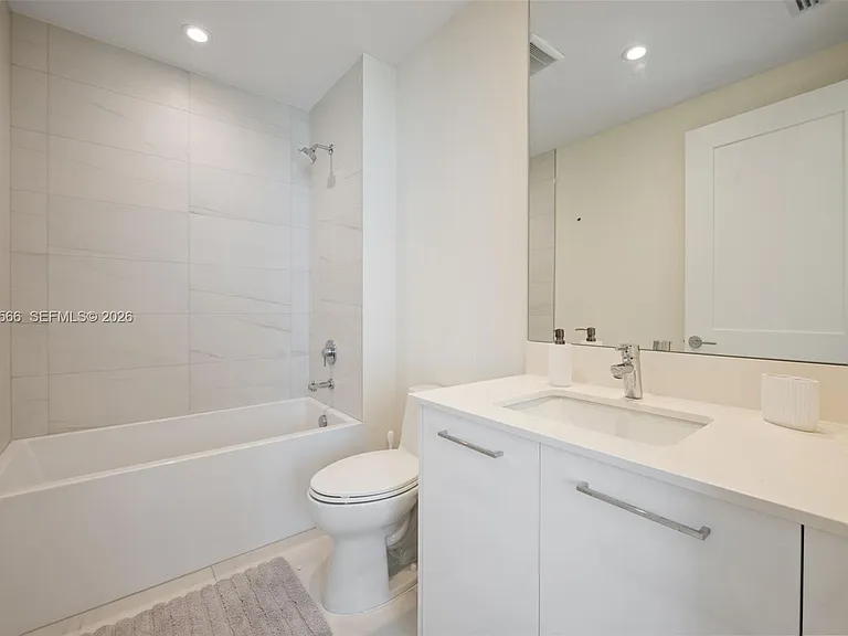 153 N Seabreeze Blvd #1205 — Photo 21