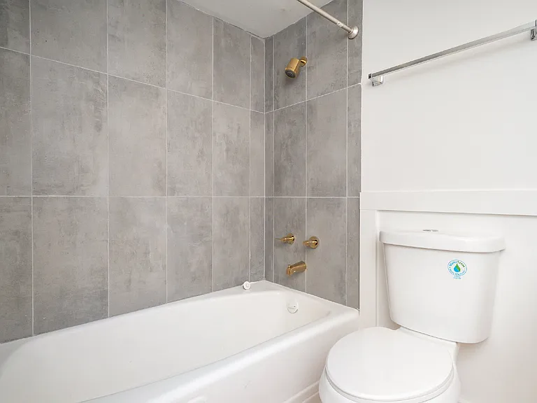 705 Ravenel St #C — Photo 20