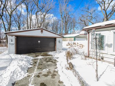 6512 Troy St, Taylor, MI, 48180