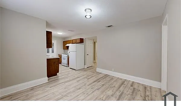 1204 Cedar Dr — Photo 6