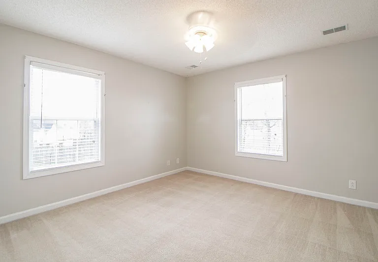 285 Sunny Slope Ct — Photo 9