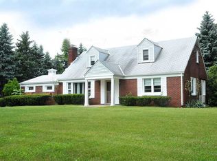 272 Ewings Mill Rd, Coraopolis, PA 15108