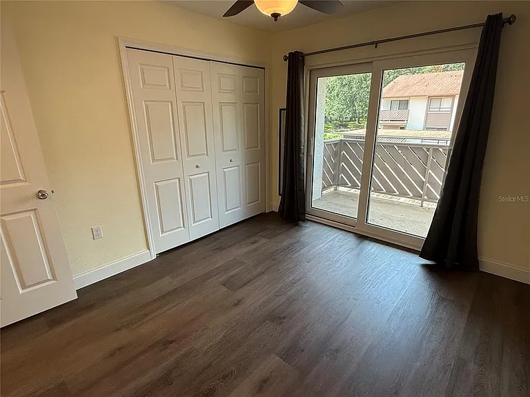514 Longfellow Ct #C — Photo 22