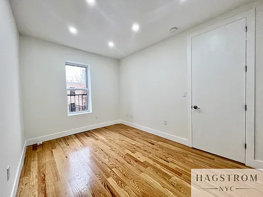 Rented by Hagstrom Management Inc | media 17