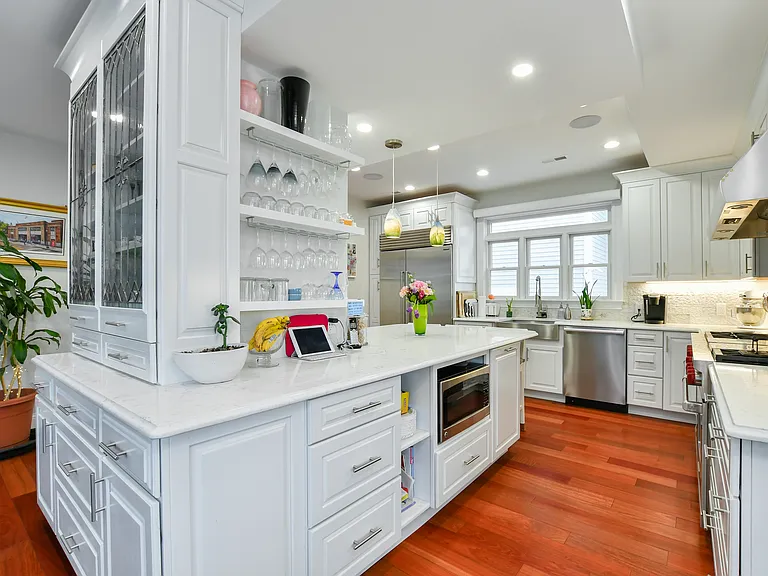 84 G St #3 — Photo 3