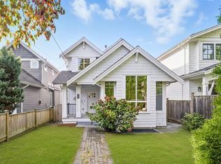 2411 George St, North Vancouver, BC V7P2N4