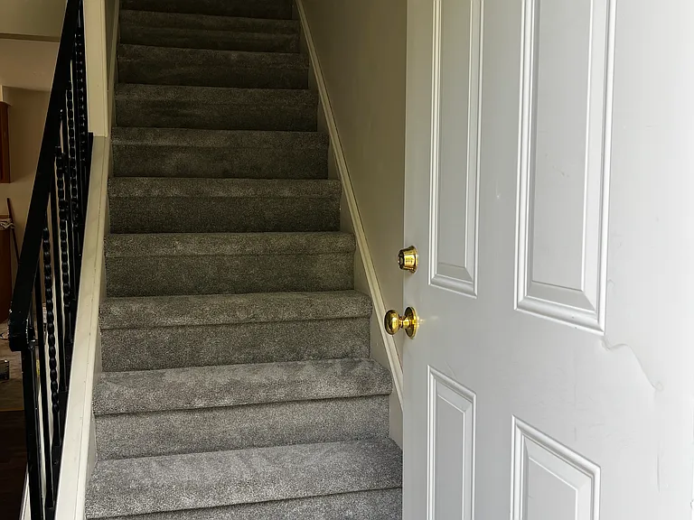 Access to upstairs