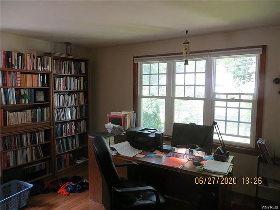 3rd image of 1414 Weaver Pkwy