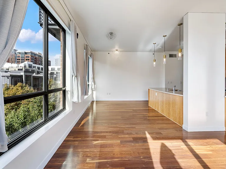 922 NW 11th Ave #509 — Photo 8