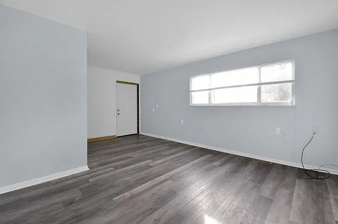 2 bed, 825 sqft, $1,200 — Photo 3