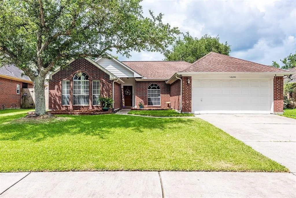 4 bed, 2.0 bath, 1868 sqft, $2,250 — Photo 4