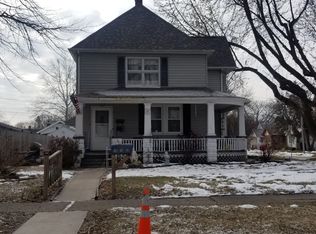 502 25th Ave, Moline, IL 61265