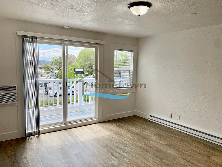 403 E Wallace Ave #2 — Photo 23