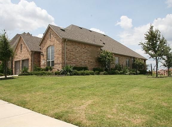 2nd image of 103 Guadalupe Dr