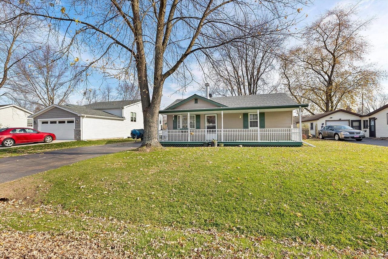 11305 10th Ave, Pleasant Prairie, WI 53158 MLS 1819023 Zillow