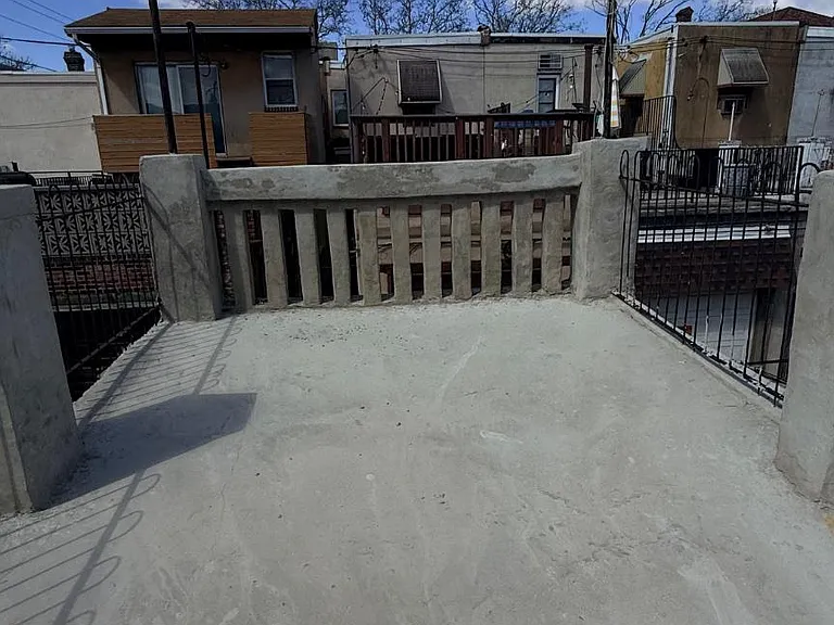 2148 S Lambert St — Photo 16