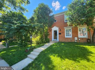 29 Landsend Dr, Gaithersburg, MD 20878