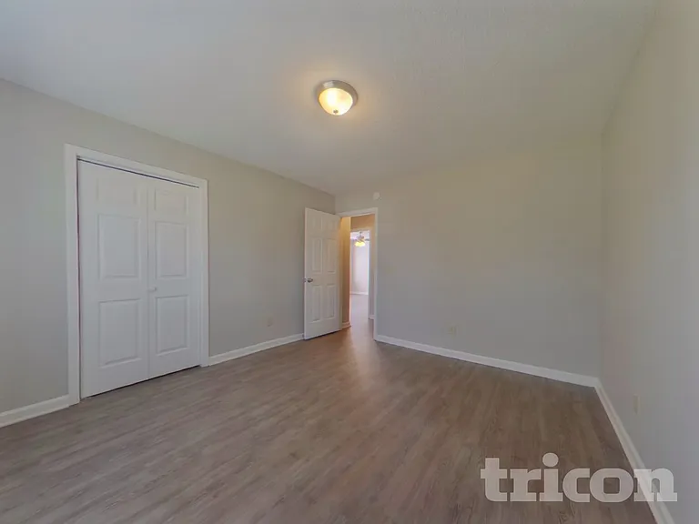 529 Ferncliffe Rd — Photo 11
