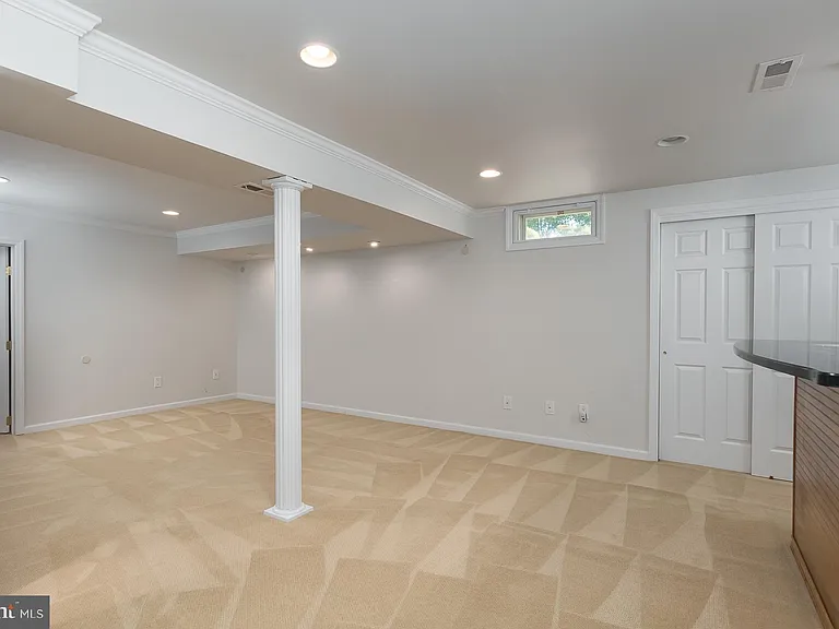30 Leicester Ct — Photo 24