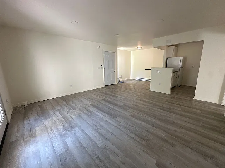University Park Apartments near Cornell University — Photo 232