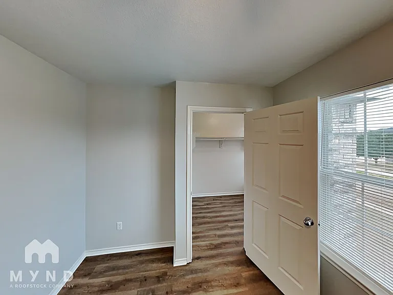 307 Susan Way — Photo 26
