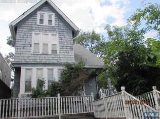 311 N 8th St, Prospect Park, NJ 07508