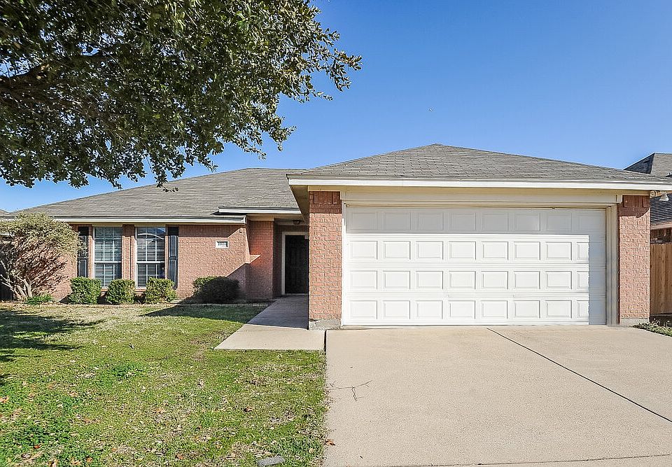 1st image of 1004 Aaron Dr
