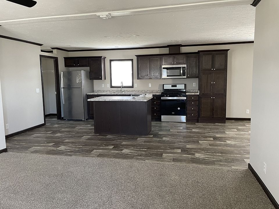 2nd image of 760 Michael Dr #760