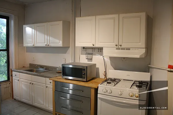 Rented by Highline Residential | media 9