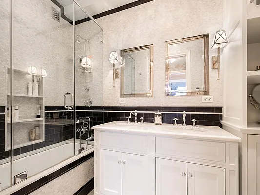 Sold by Sotheby's International Realty | media 8