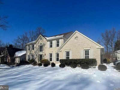 8982 Home Guard Dr, Burke, VA, 22015