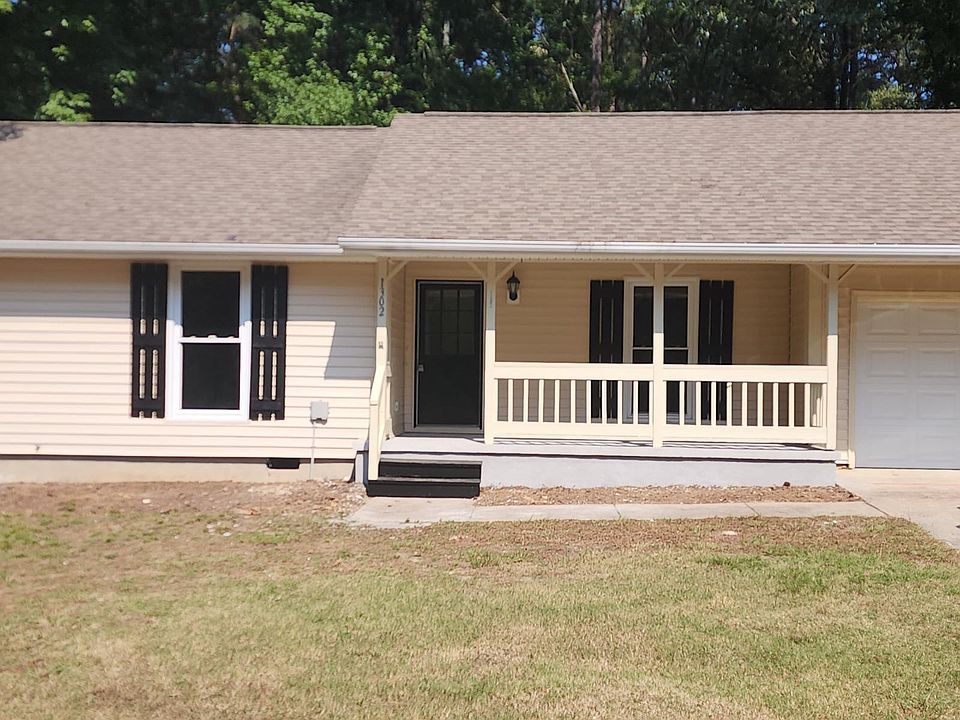 Front Porch Area