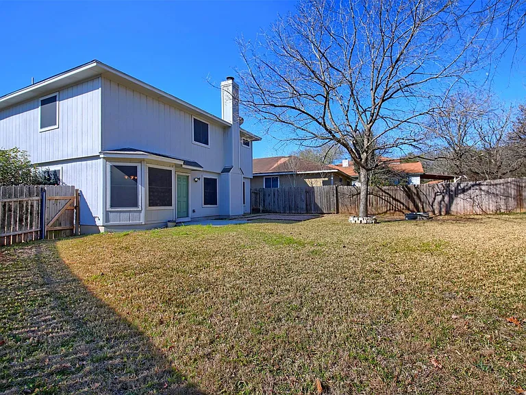 8800 Peppergrass Cv — Photo 32