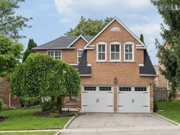 102 Edmund Seager Dr, Vaughan, ON L4J 4S8