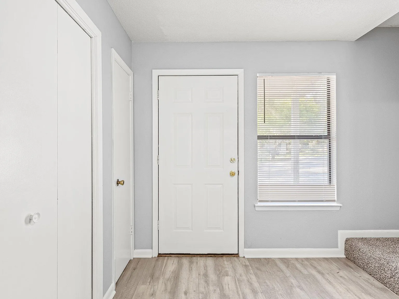 2 bed, 1.5 bath, 1088 sqft, $1,800 — Photo 3