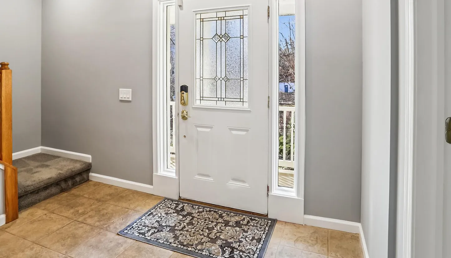 15 Ritchie Ave — Photo 2
