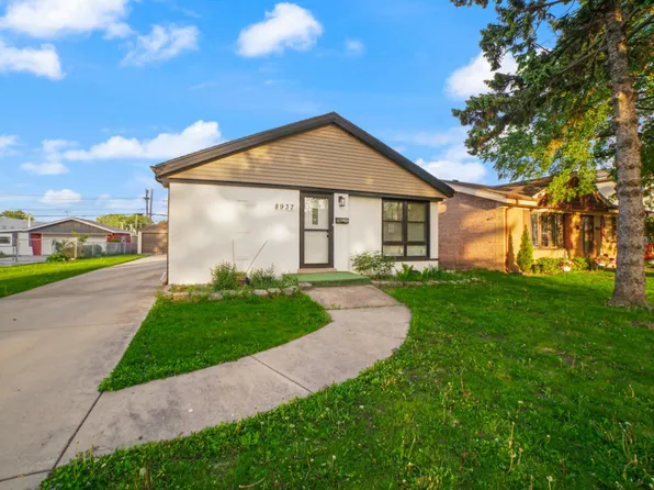 8937 S 49th Ave, Oak Lawn, IL 60453