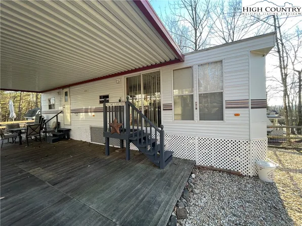 140 Dogwood Circle, Traphill, NC 28685